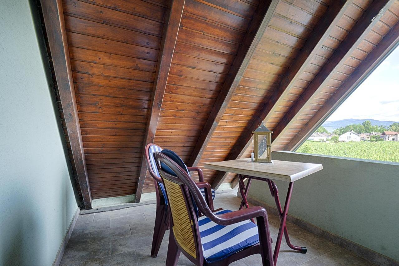 Bed and Breakfast Aux Pieds Des Vignes Ингерсайм Экстерьер фото